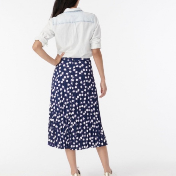 🆕️ J Crew Pleated Midi Skirt Scattered Peony - Picture 2 of 4